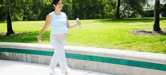 es bueno caminar para quedar embarazada